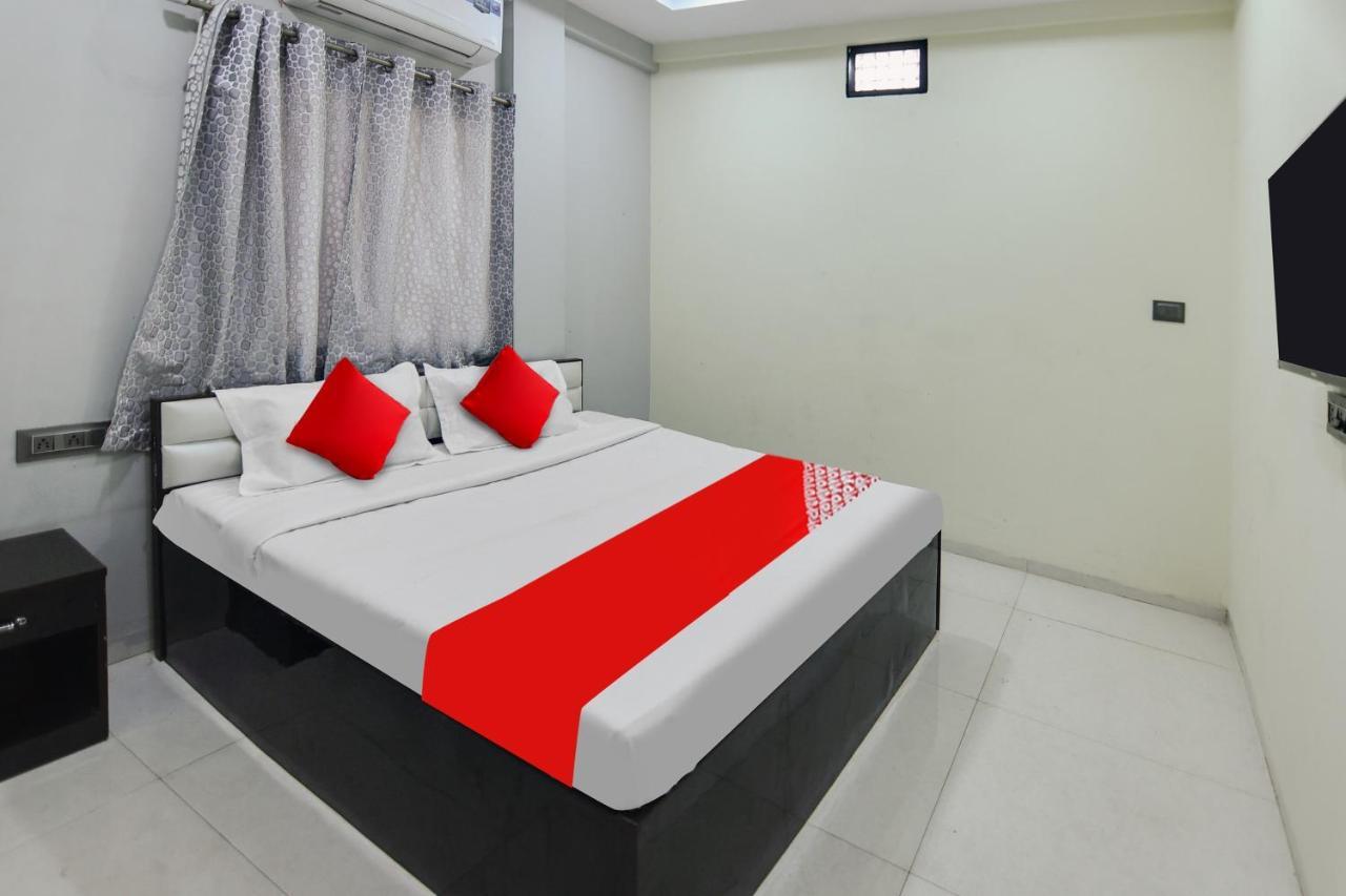 Oyo Hotel Blackgold Chandrapur Exterior foto